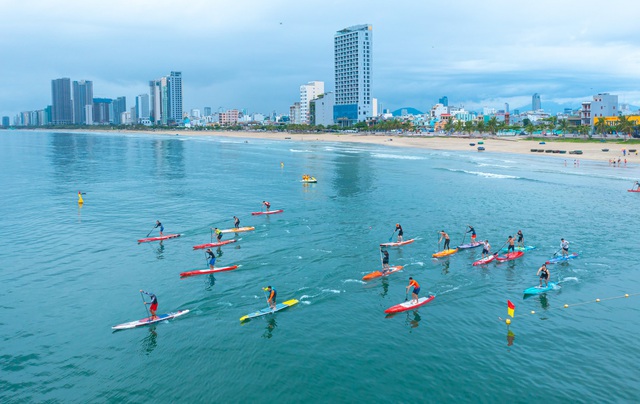 Afflux de touristes à la ville côtière de Da Nang